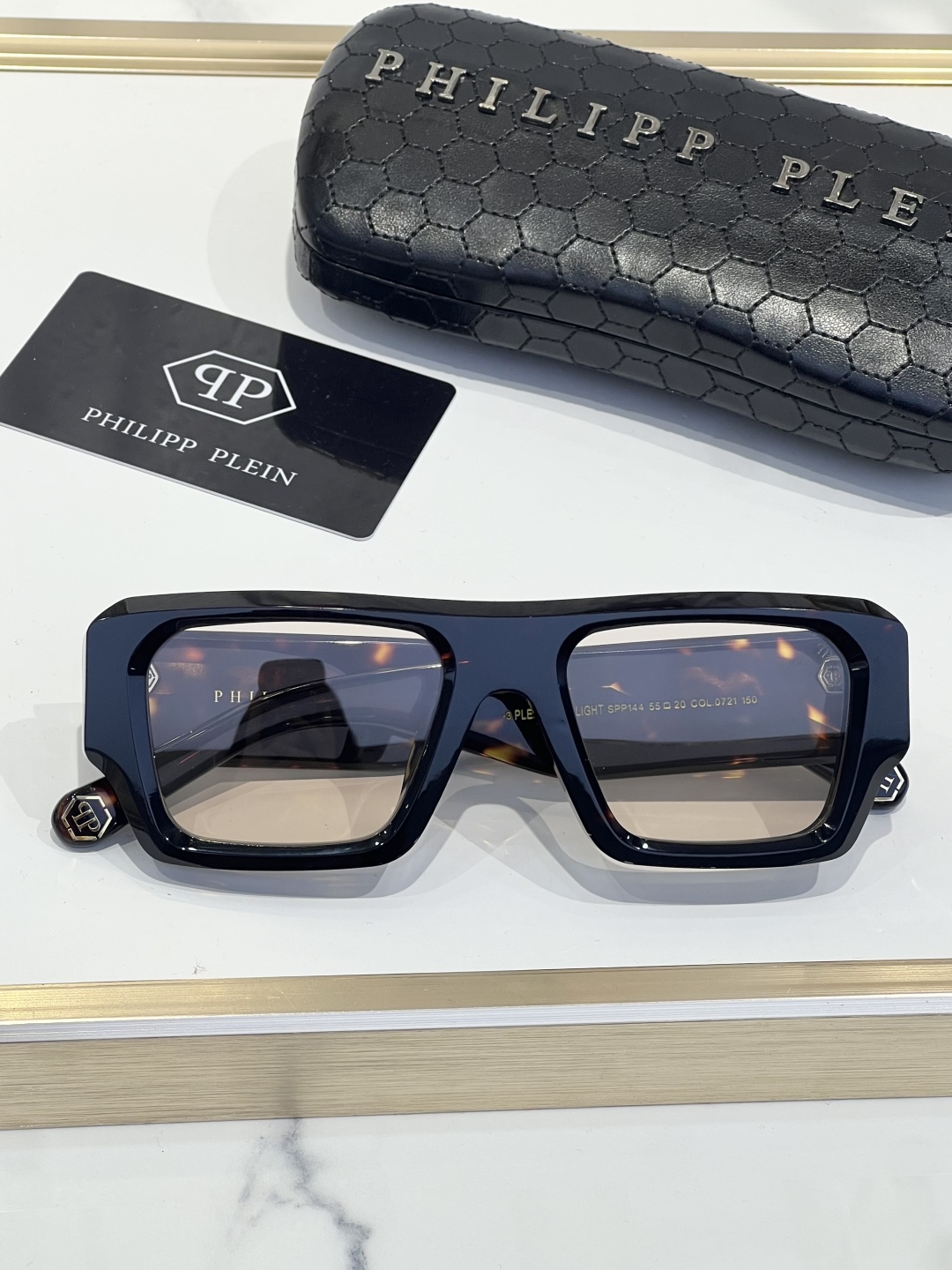 ￥270
PHILIPP PLEI* 菲利普.普莱恩～
TOP QUALITY
-原版开模
-镭射印字抹