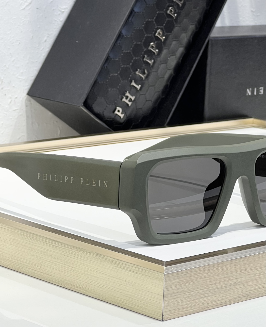 ￥270
PHILIPP PLEI* 菲利普.普莱恩～
TOP QUALITY
-原版开模
-镭射印字抹