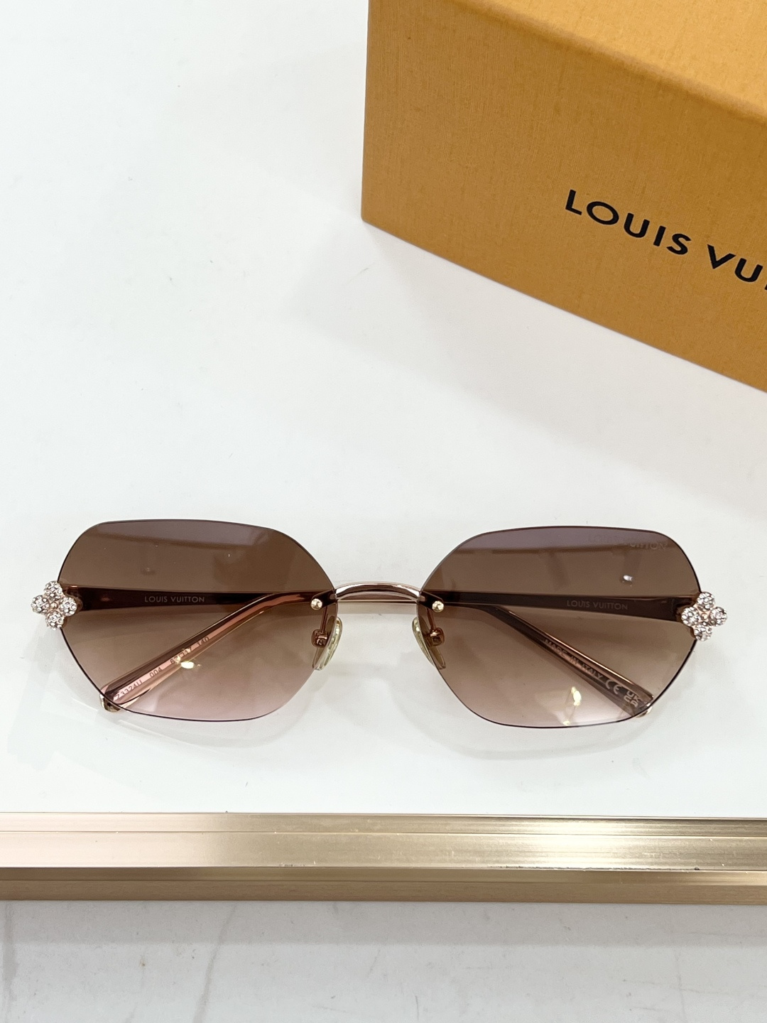 LOUIS VUITTO* MODEL：Z3324U SIZE：62口17-140 🐴 