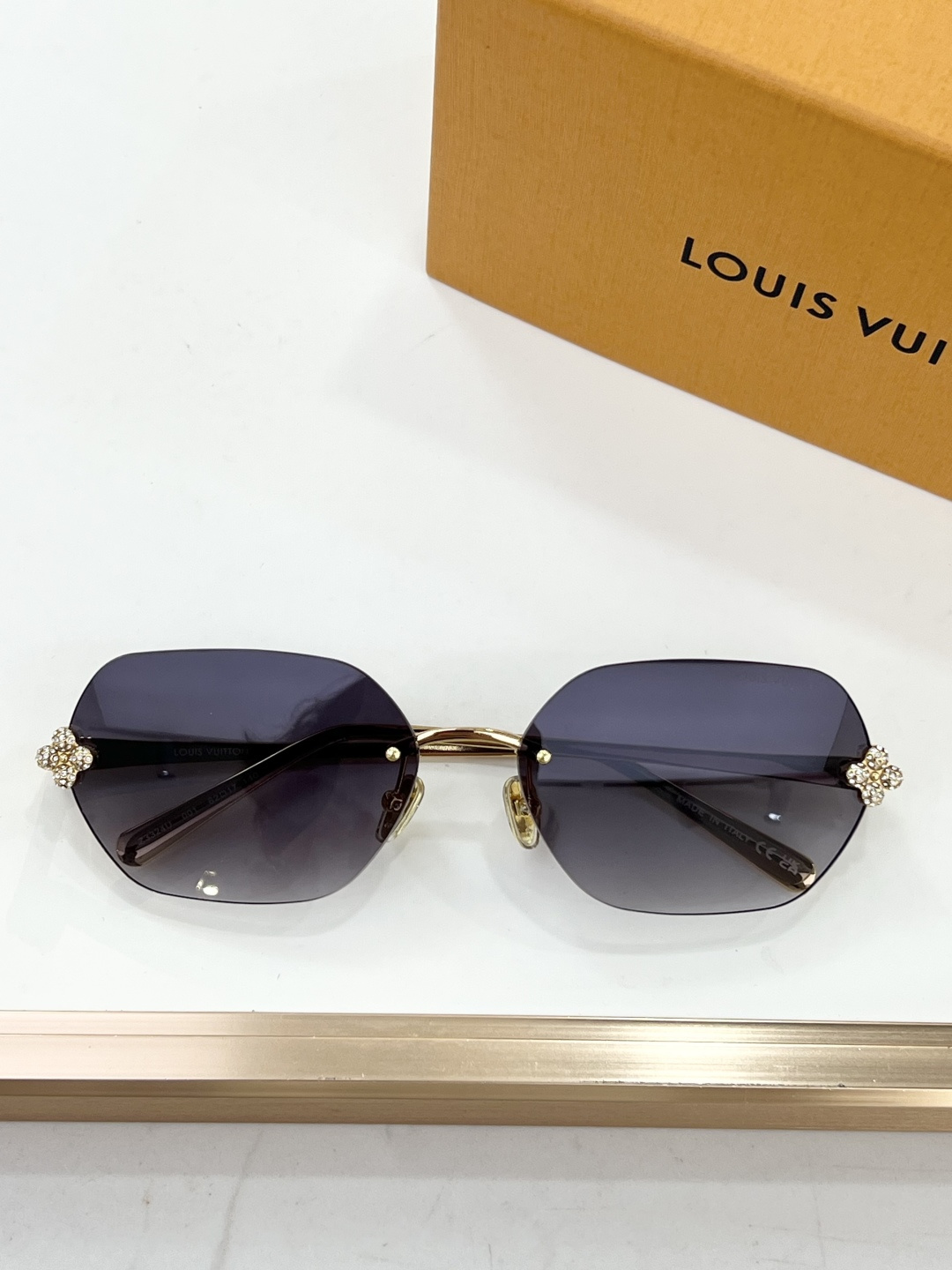 LOUIS VUITTO* MODEL：Z3324U SIZE：62口17-140 🐴 