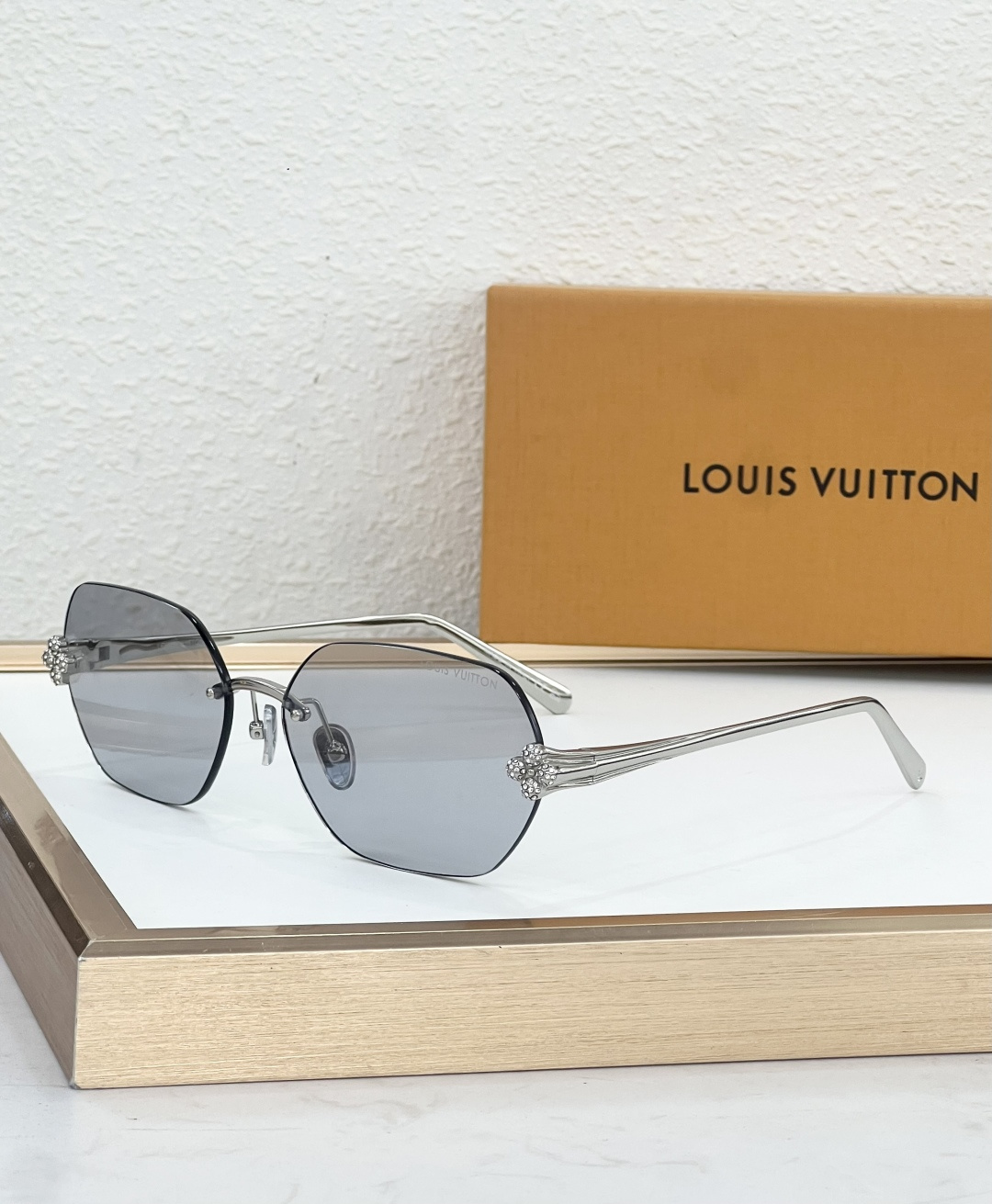 LOUIS VUITTO* MODEL：Z3324U SIZE：62口17-140 🐴 