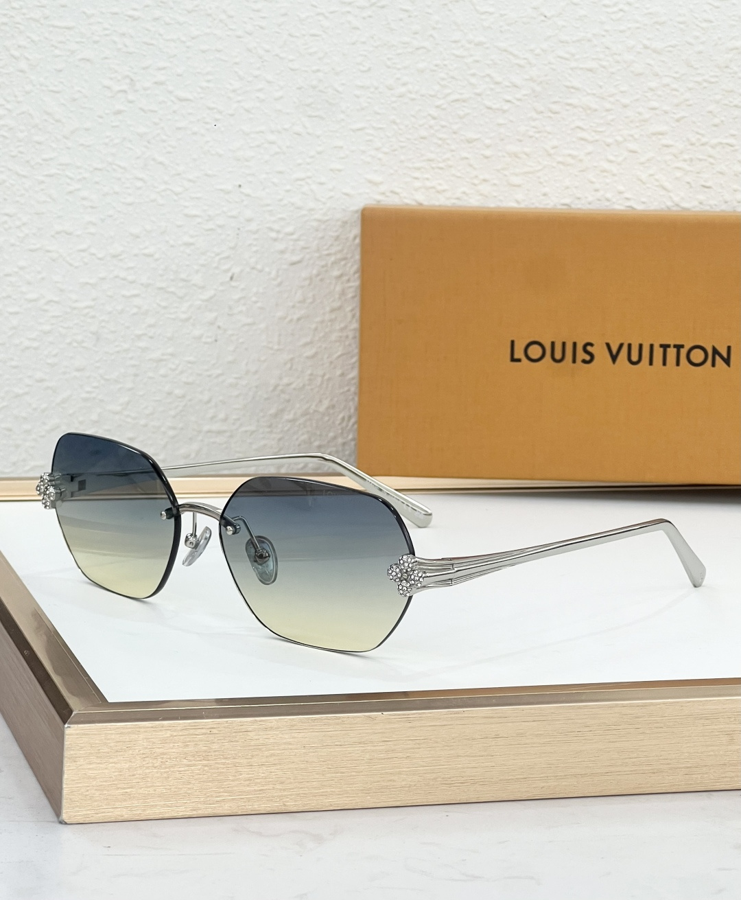 LOUIS VUITTO* MODEL：Z3324U SIZE：62口17-140 🐴 