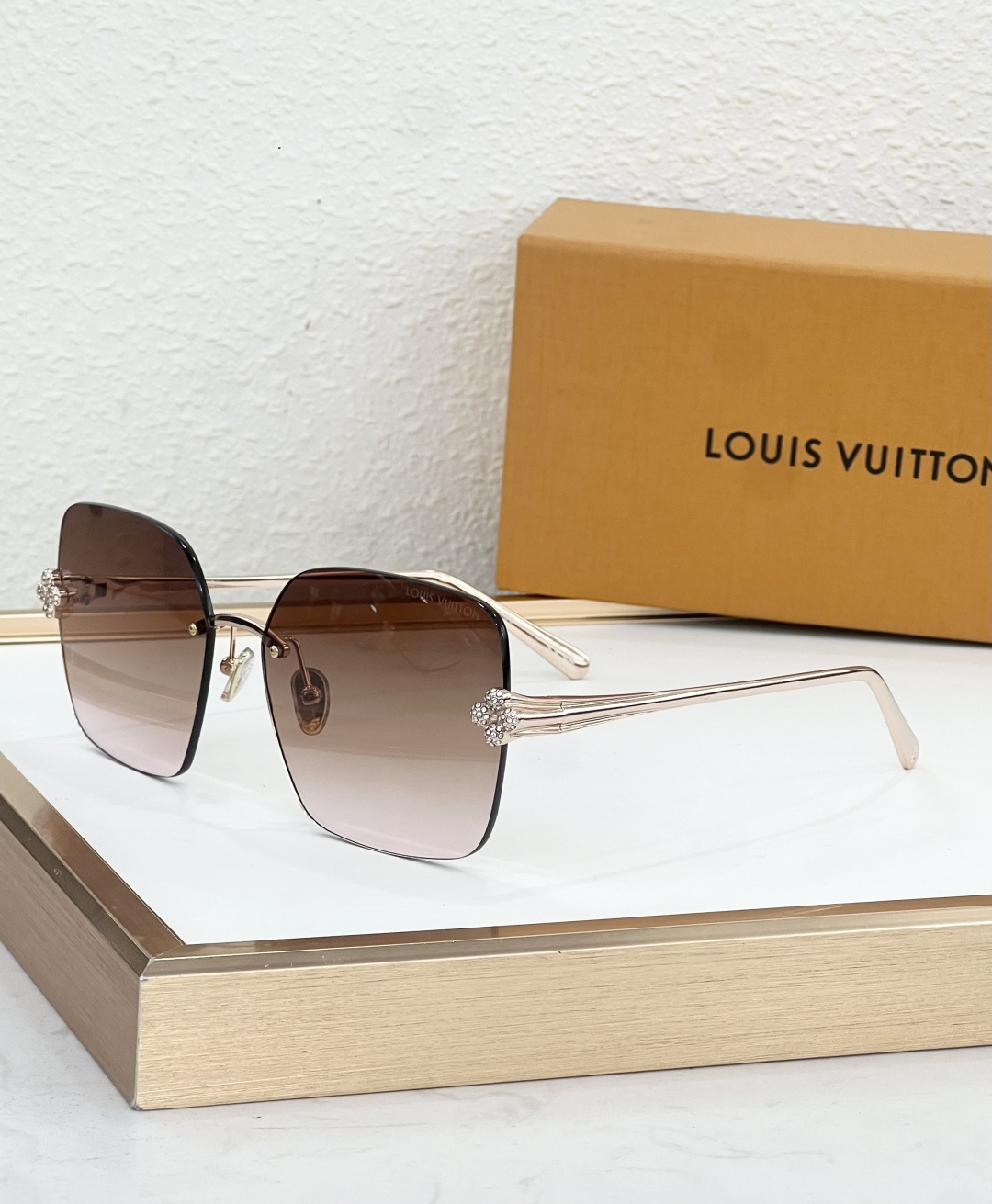 LOUIS VUITTO* MODEL：Z3396U SIZE：62口17-140 🐴 