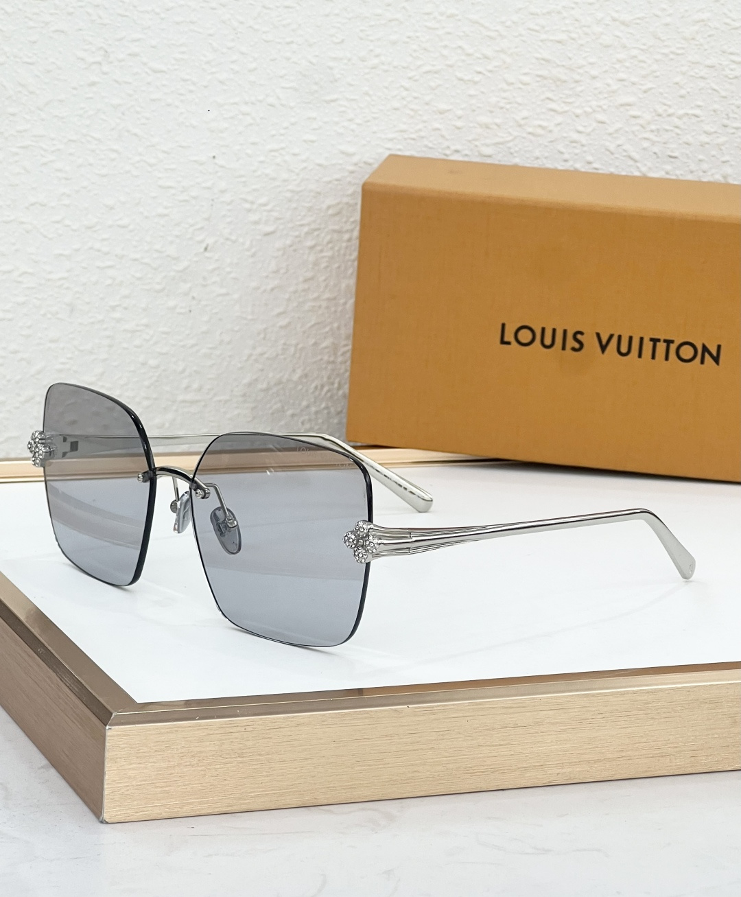 LOUIS VUITTO* MODEL：Z3396U SIZE：62口17-140 🐴 