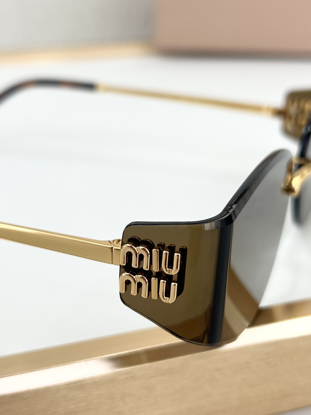 MIU M*MODEL:MU 175AVSIZE：64口16-138 🐯