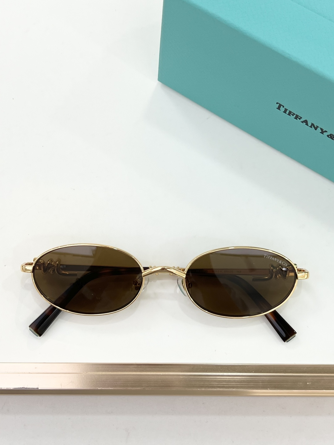 TIFFANY&Co. MODEL：TF2399D SIZE：55口20-145 