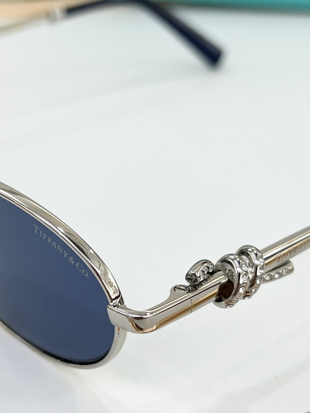 TIFFANY&Co. MODEL：TF2399D SIZE：55口20-145 