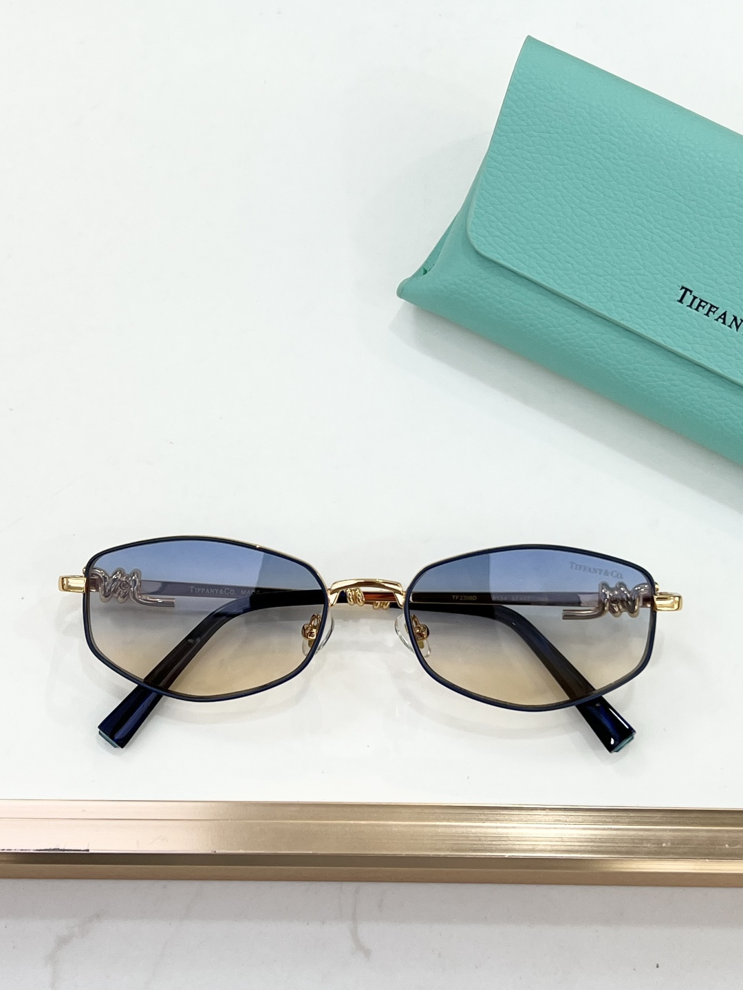 TIFFANY&Co. MODEL：TF2398D SIZE：57口17-145 
