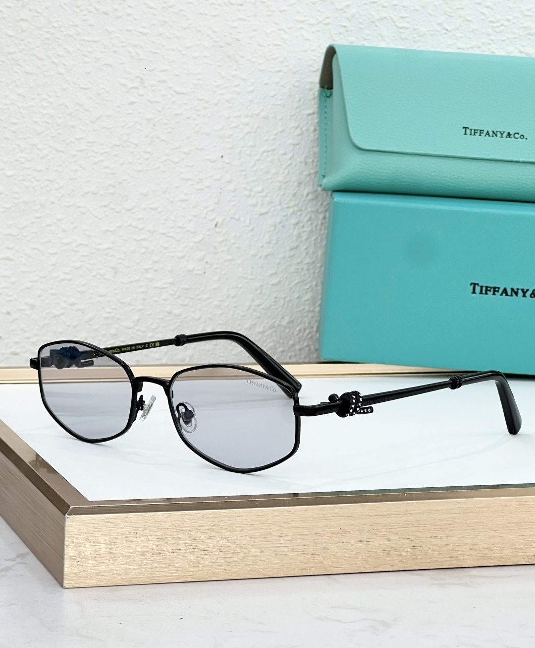 TIFFANY&Co. MODEL：TF2398D SIZE：57口17-145 