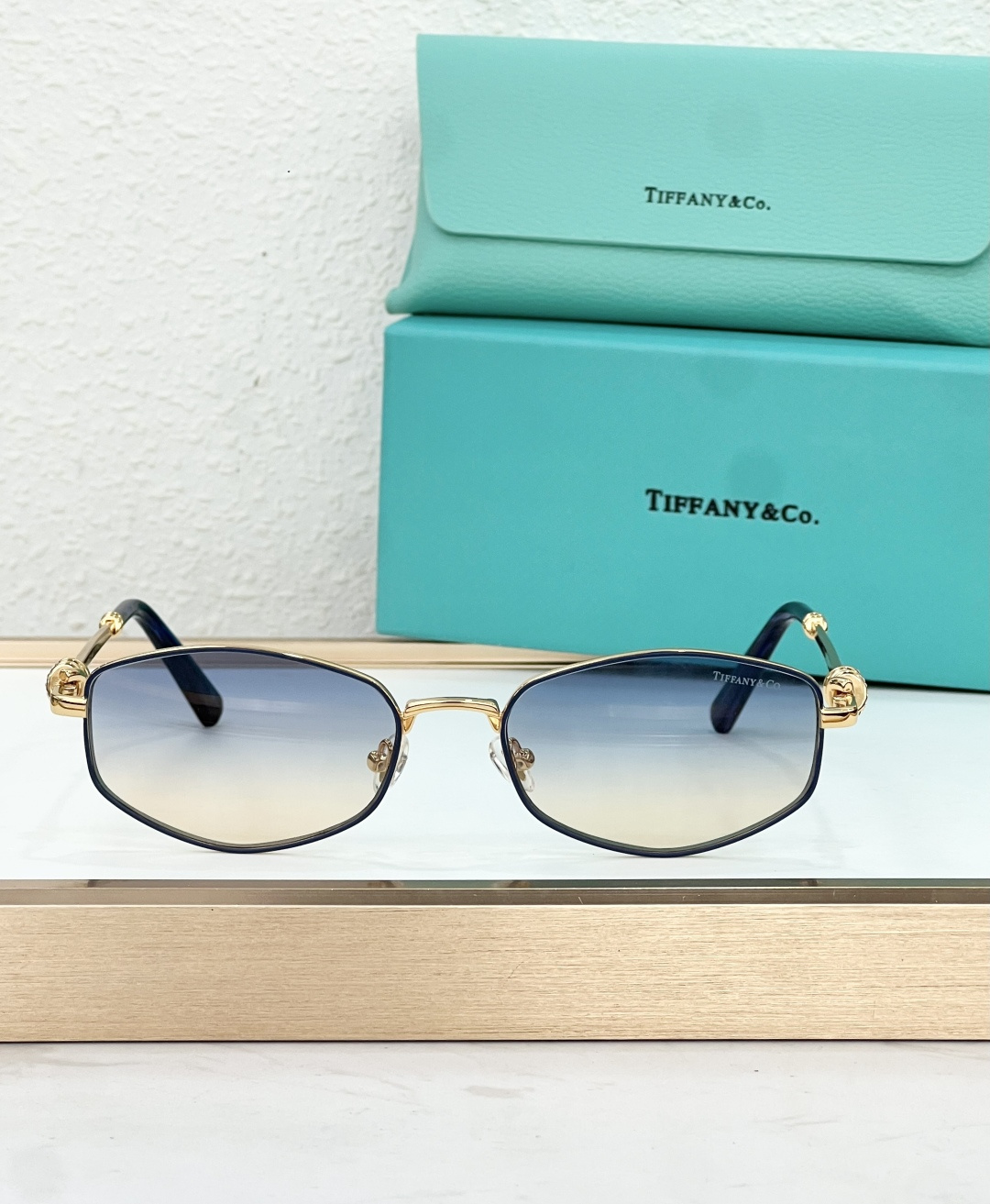TIFFANY&Co. MODEL：TF2398D SIZE：57口17-145 