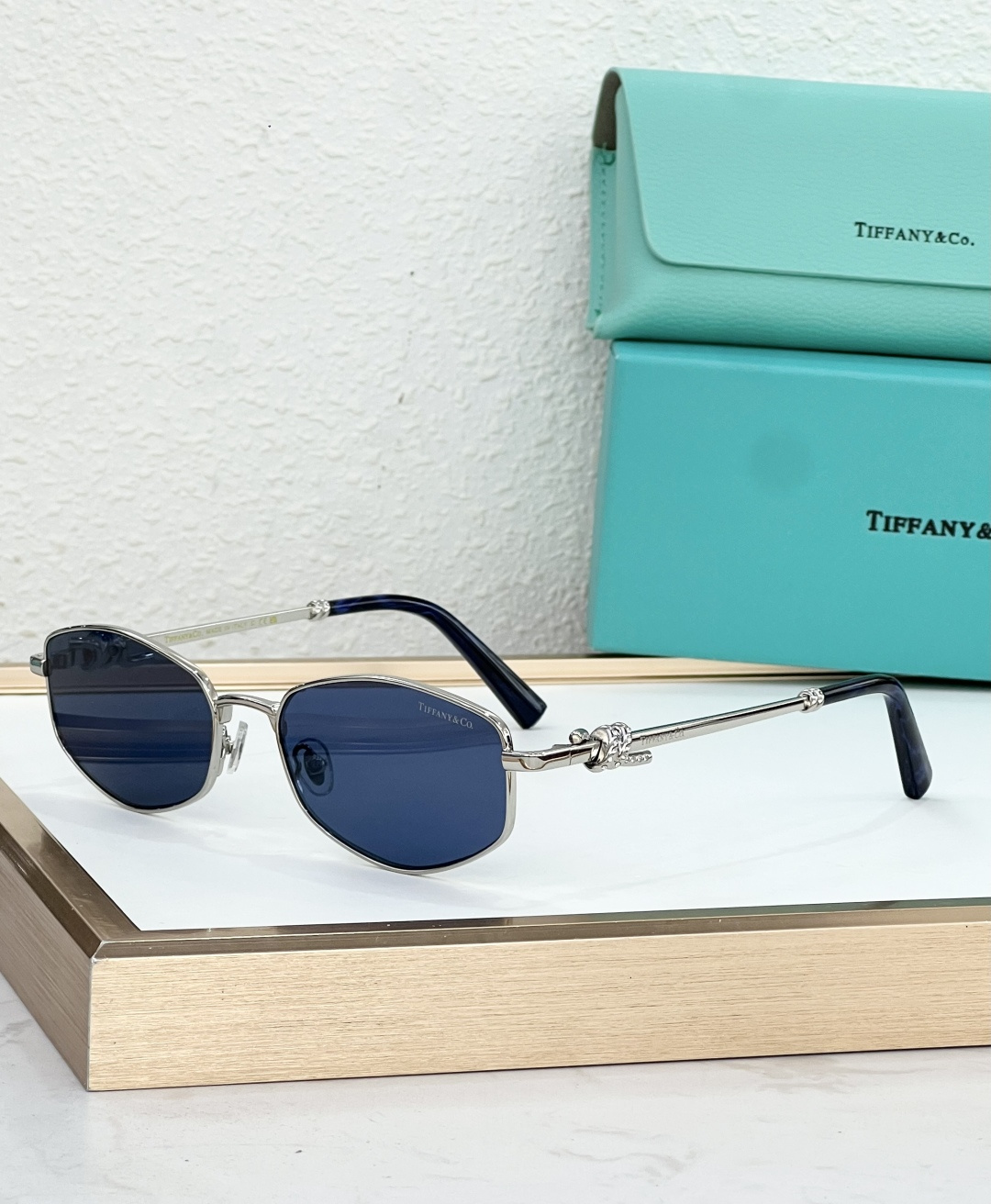 TIFFANY&Co. MODEL：TF2398D SIZE：57口17-145 