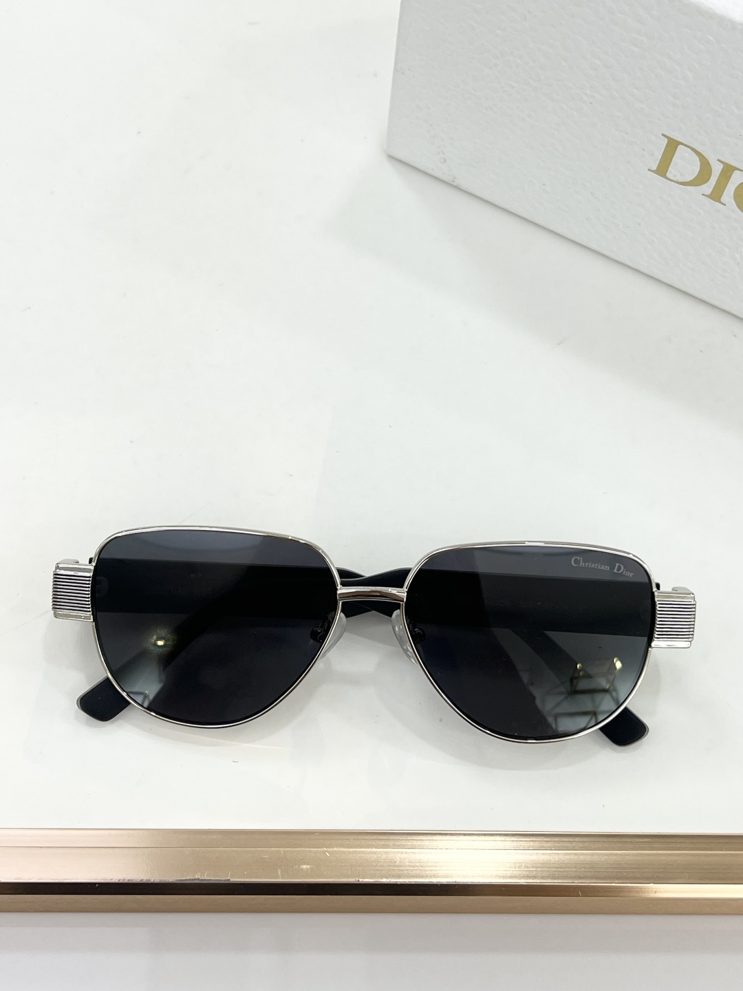 DIOR MODEL：DSGTA55UCR SIZE：57口14-145 🐦 