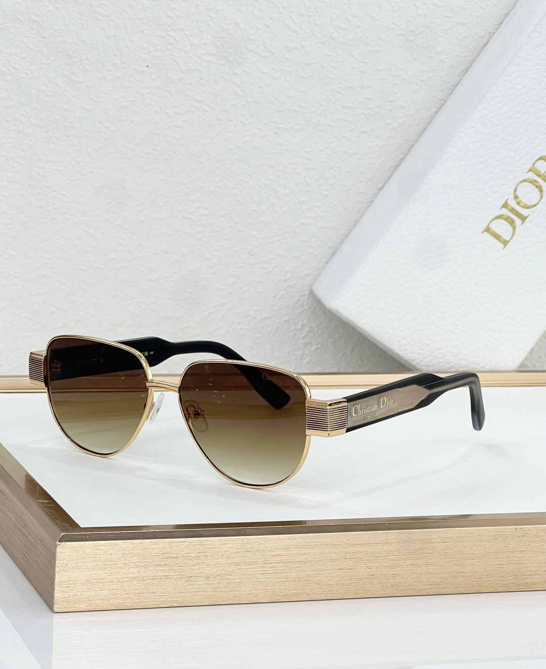 DIOR MODEL：DSGTA55UCR SIZE：57口14-145 🐦 