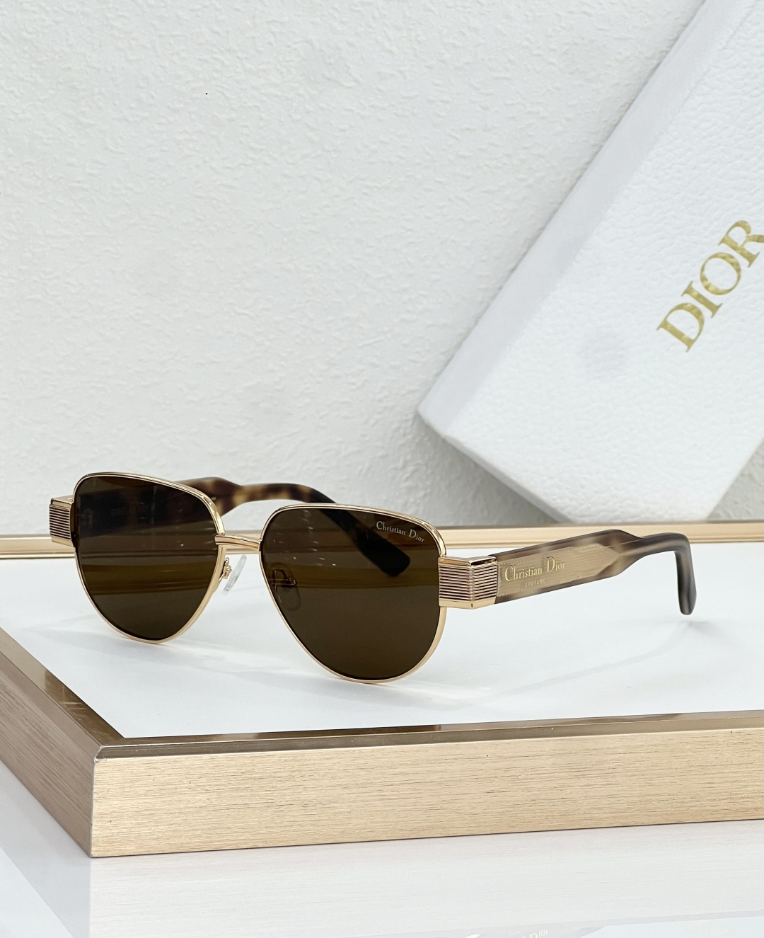 DIOR MODEL：DSGTA55UCR SIZE：57口14-145 🐦 