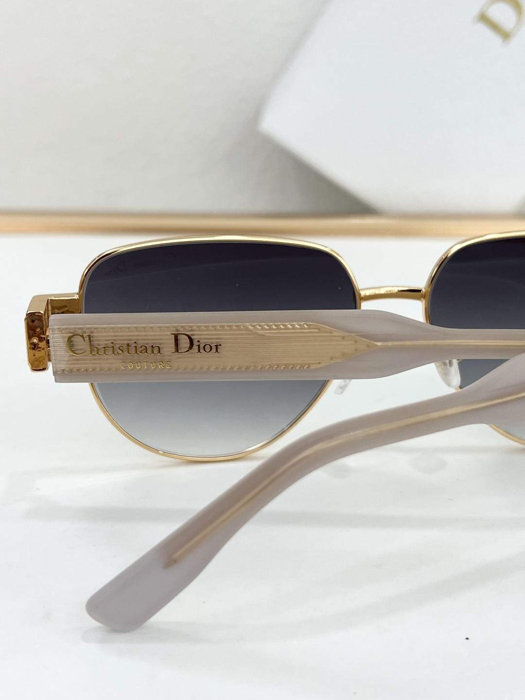 DIOR MODEL：DSGTA55UCR SIZE：57口14-145 🐦 