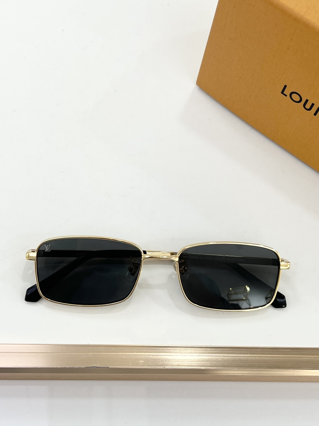 LOUIS VUITTO*  MODEL：Z3620U  SIZE：55口17-145 🐤 