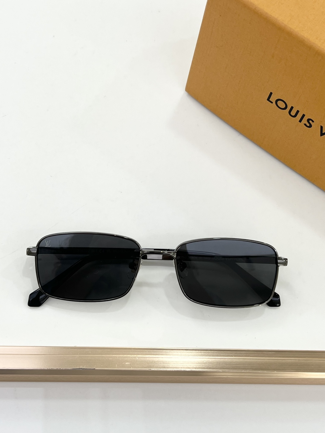LOUIS VUITTO*  MODEL：Z3620U  SIZE：55口17-145 🐤 