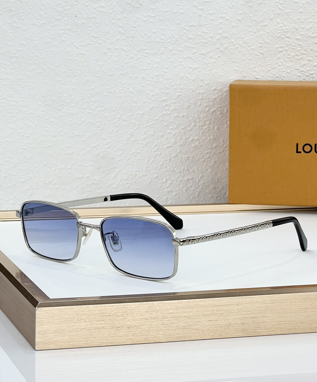 LOUIS VUITTO*  MODEL：Z3620U  SIZE：55口17-145 🐤 