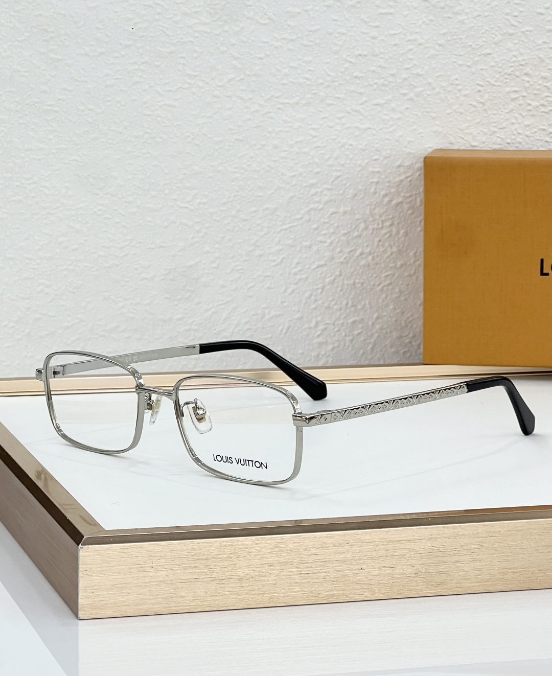 LOUIS VUITTO*  MODEL：Z3620U  SIZE：55口17-145 🐤 