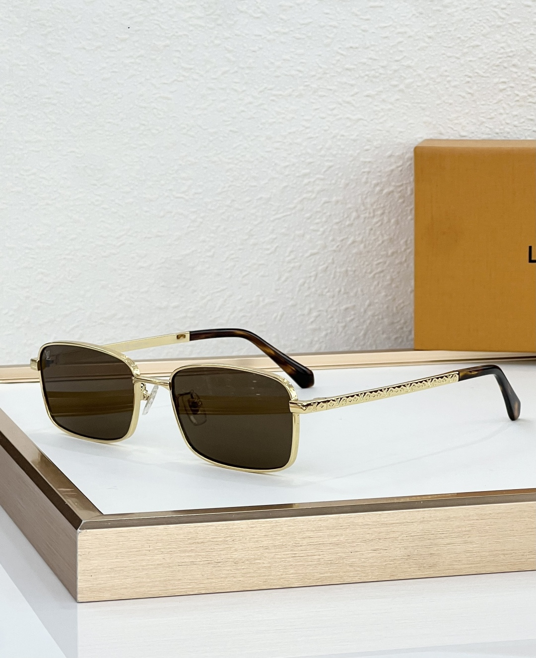 LOUIS VUITTO*  MODEL：Z3620U  SIZE：55口17-145 🐤 