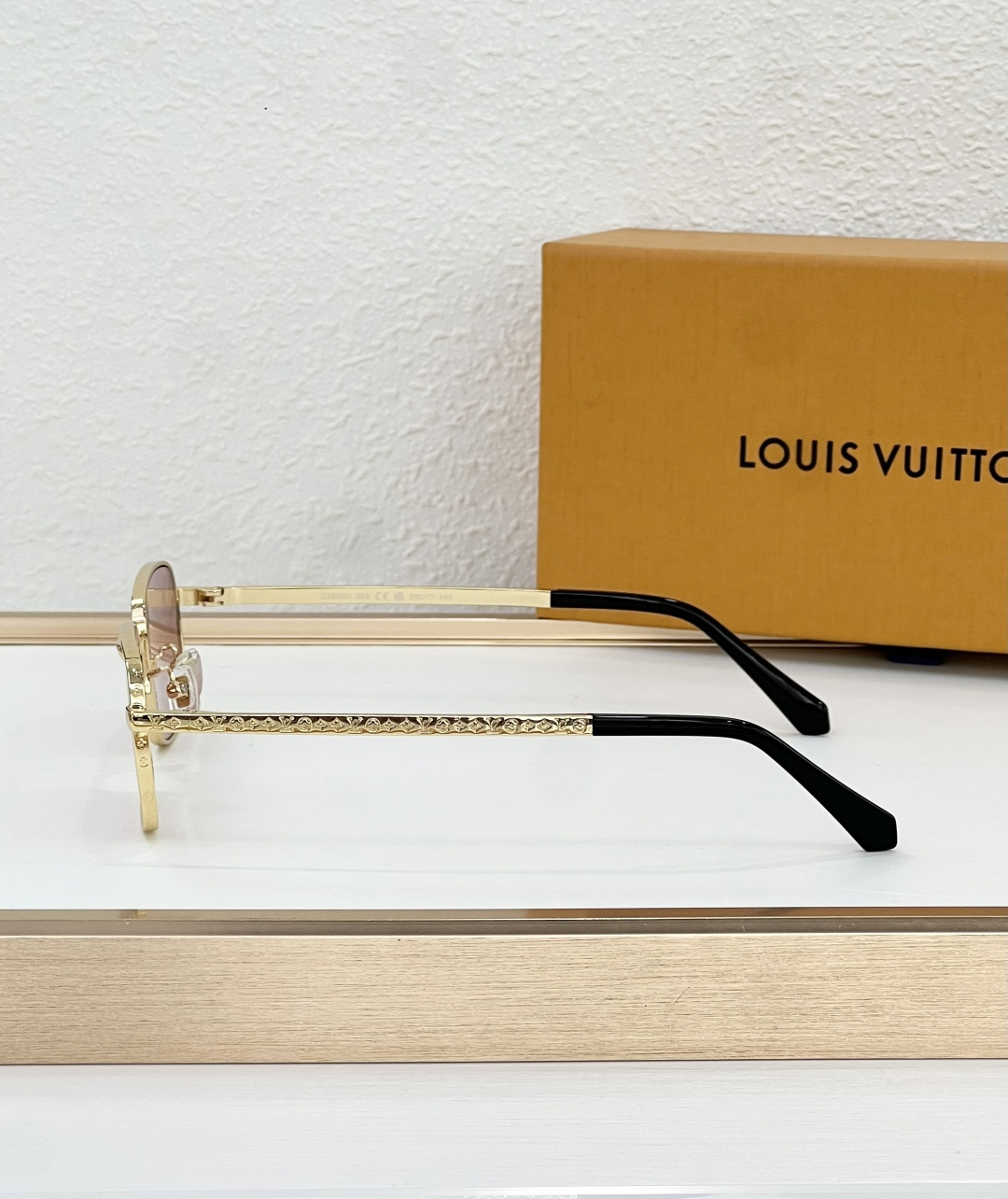 LOUIS VUITTO*  MODEL：Z3620U  SIZE：55口17-145 🐤 