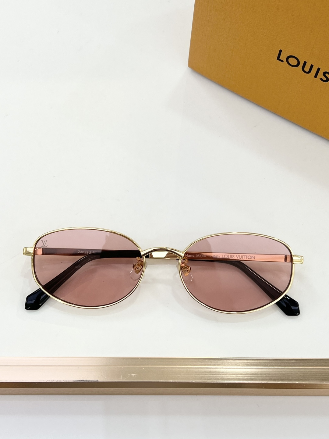 LOUIS VUITTO* MODEL：Z3622U SIZE：56口18 145 🐠 