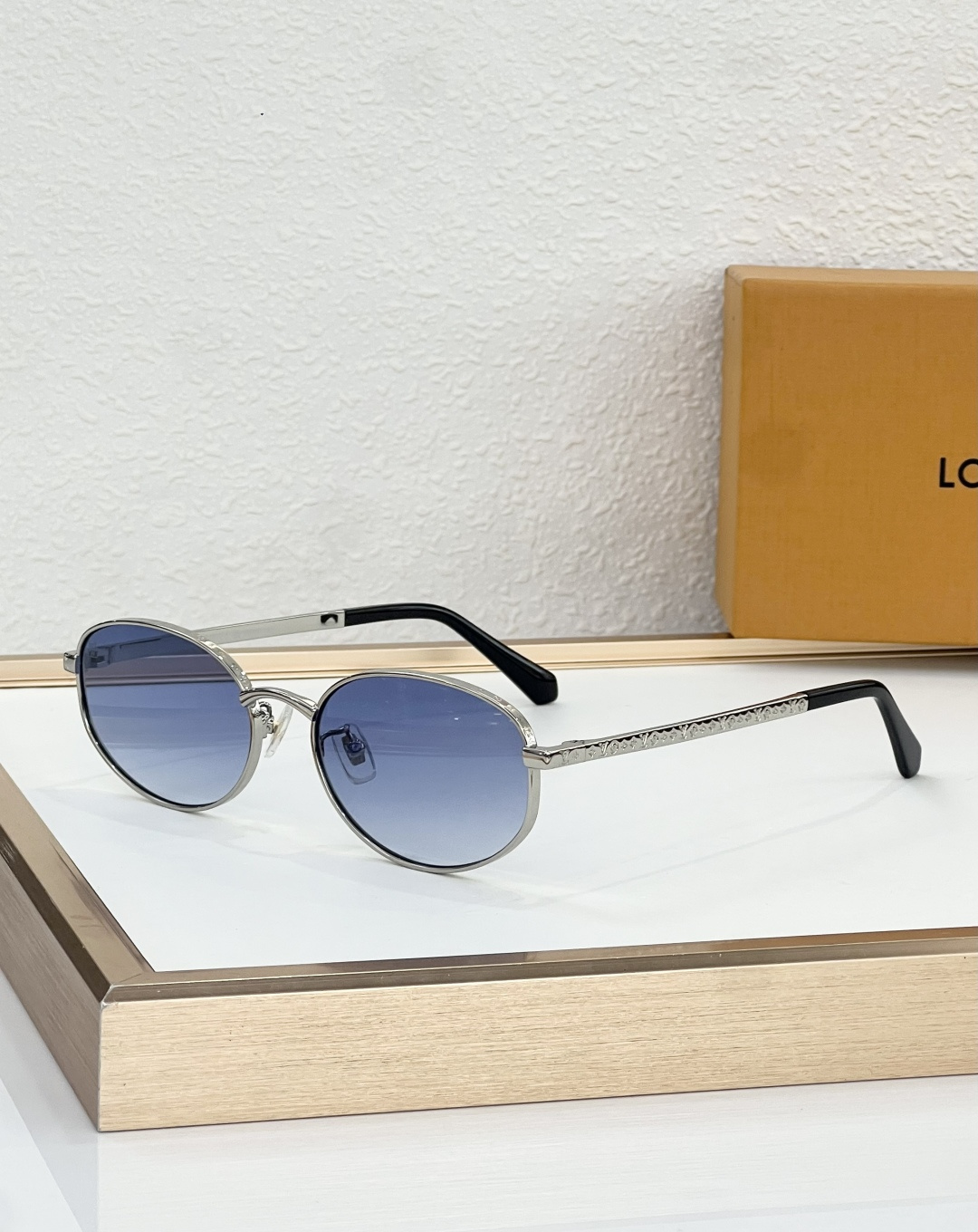 LOUIS VUITTO* MODEL：Z3622U SIZE：56口18 145 🐠 