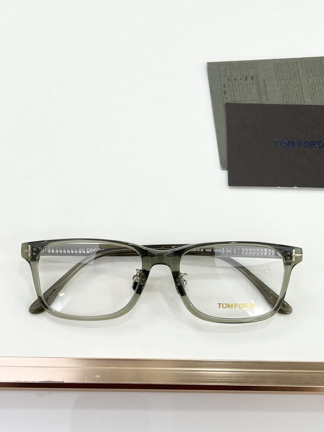 TOM FORD Model:TF5926-D-B Size:55口17-145 🦕 
