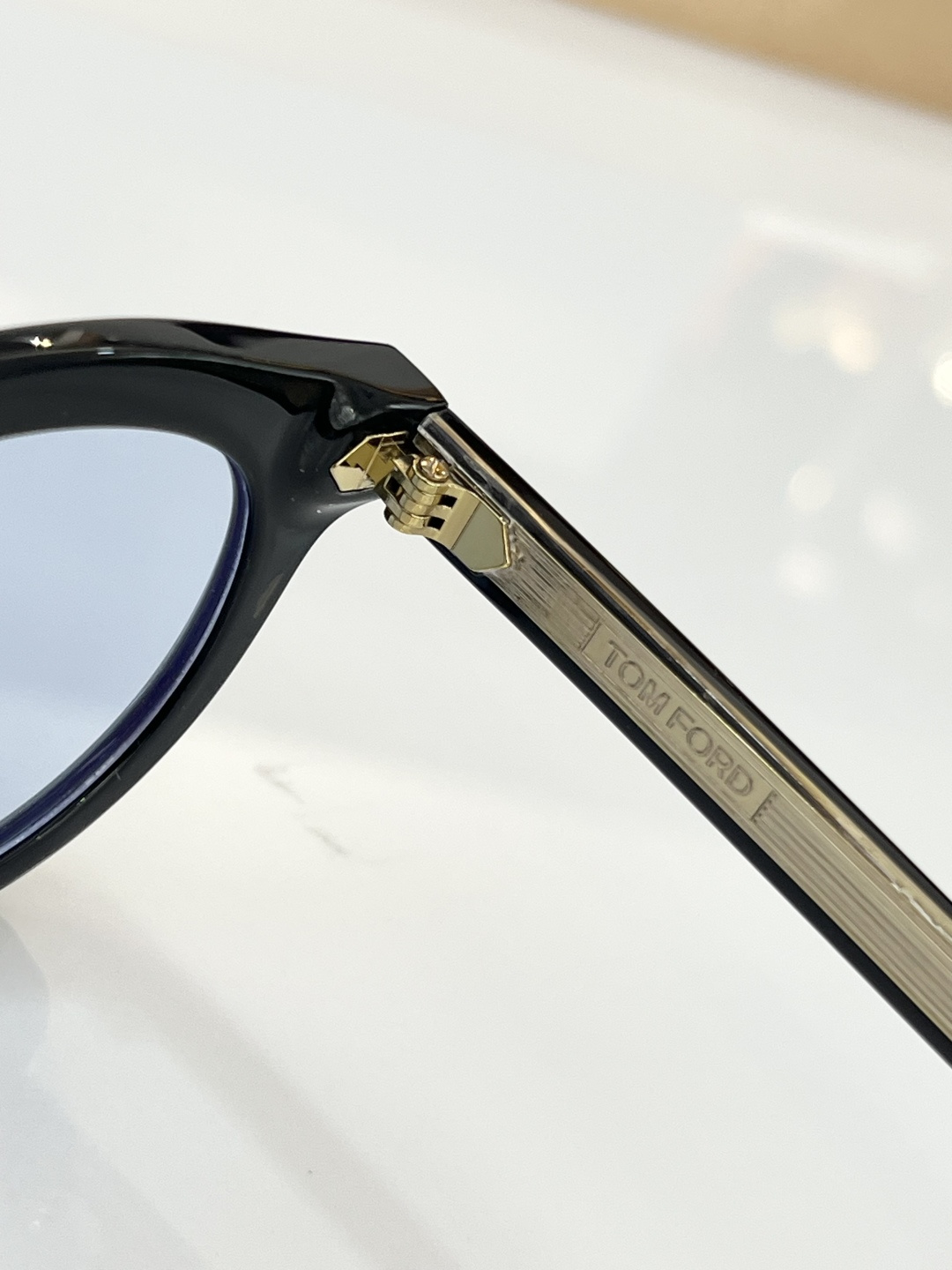 💯Tom ford* MOD：FT1325（ICON ROUND） size：47口23-145 🦨 