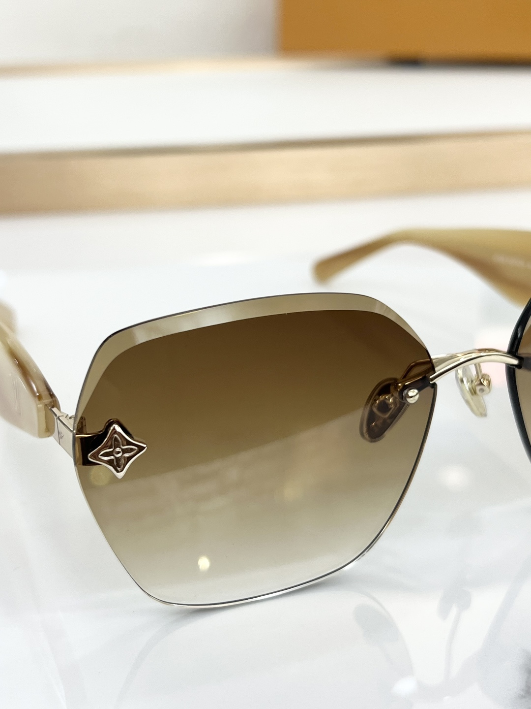 LOUIS VUITTON MODEL：Z8337 SIZE：65口15-145 🐜 