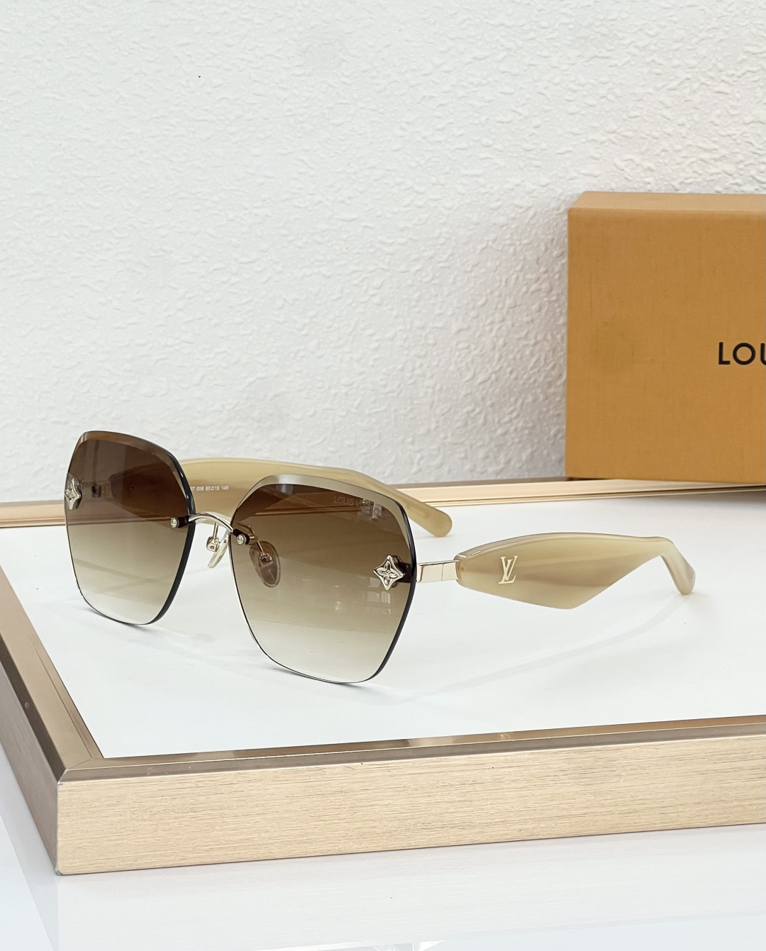 LOUIS VUITTON MODEL：Z8337 SIZE：65口15-145 🐜 