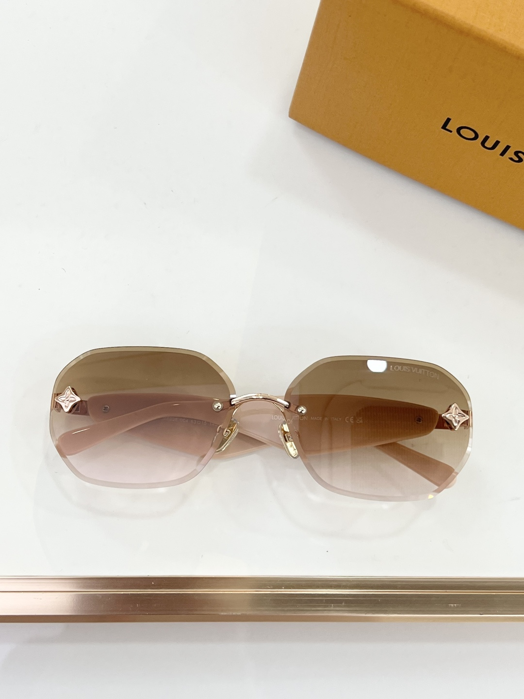 LOUIS VUITTON MODEL：Z8338 SIZE：63口15-145 🐜 