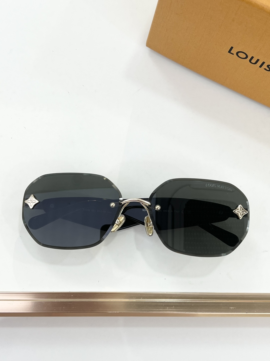 LOUIS VUITTON MODEL：Z8338 SIZE：63口15-145 🐜 