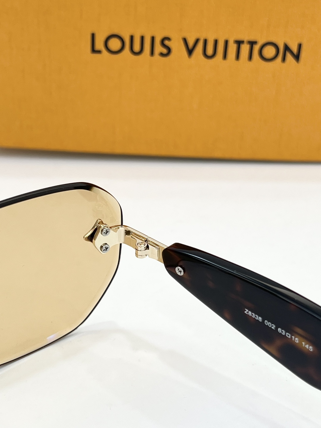 LOUIS VUITTON MODEL：Z8338 SIZE：63口15-145 🐜 