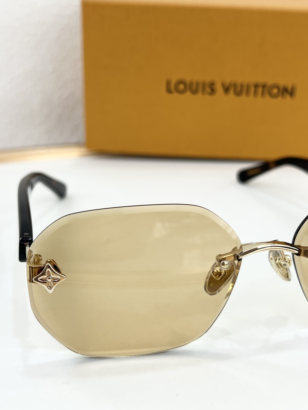 LOUIS VUITTON MODEL：Z8338 SIZE：63口15-145 🐜 