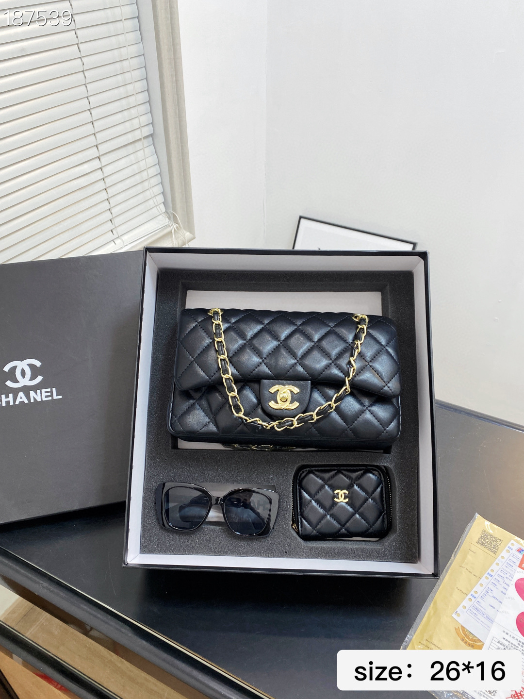 🅿️240 With Box | Size 26 16 | Classic Chanel Box Set Chanel Cfwalletglasses | M3030