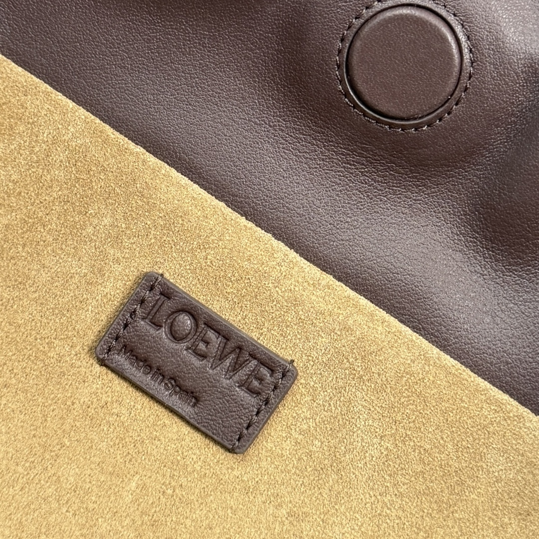 L⊚℮w℮🌟 新版本 Flamenco LandscaPe福袋🆕以柔软材质制造就慵懒风格，拉绳设计饰有历