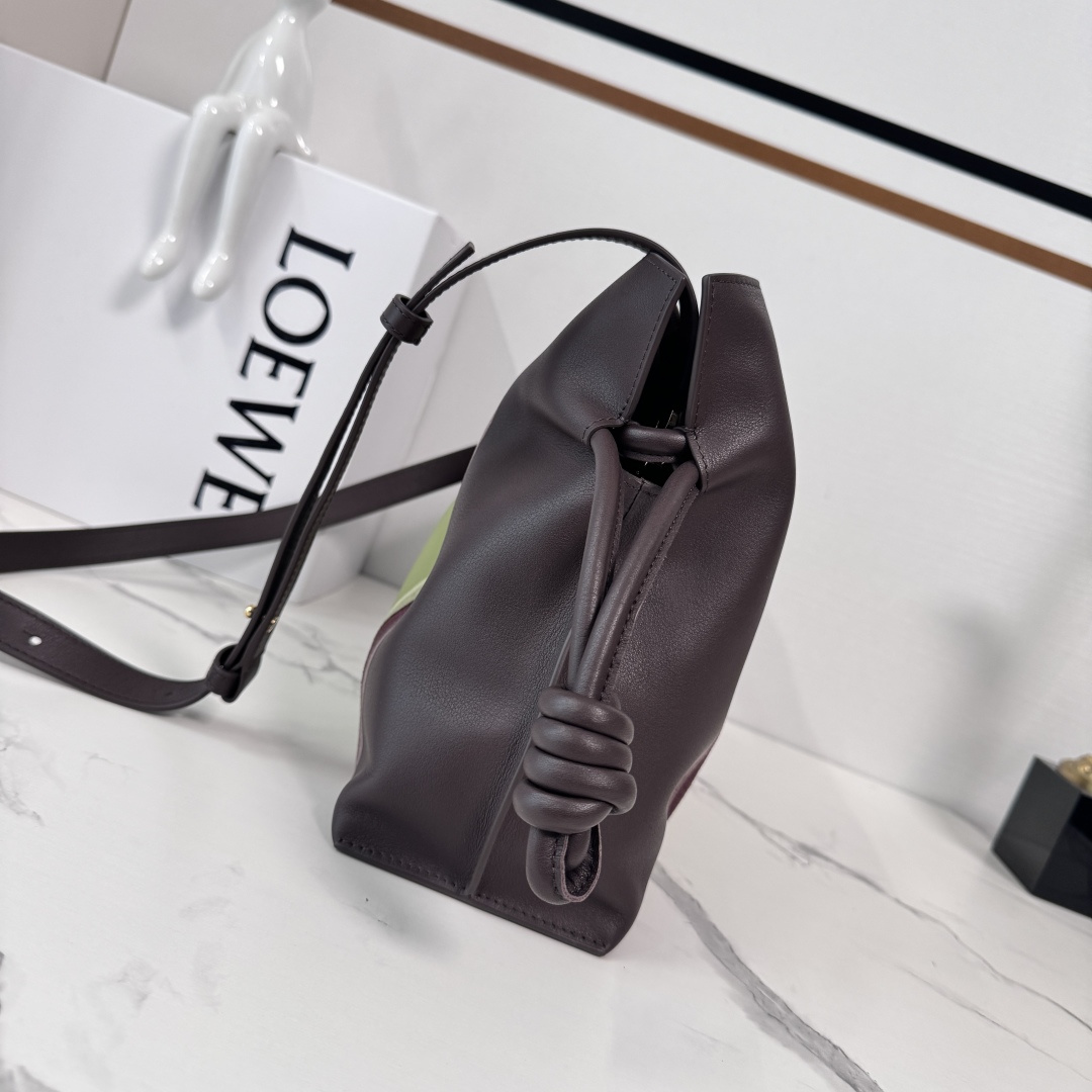 L⊚℮w℮🌟 新版本 Flamenco LandscaPe福袋🆕以柔软材质制造就慵懒风格，拉绳设计饰有历