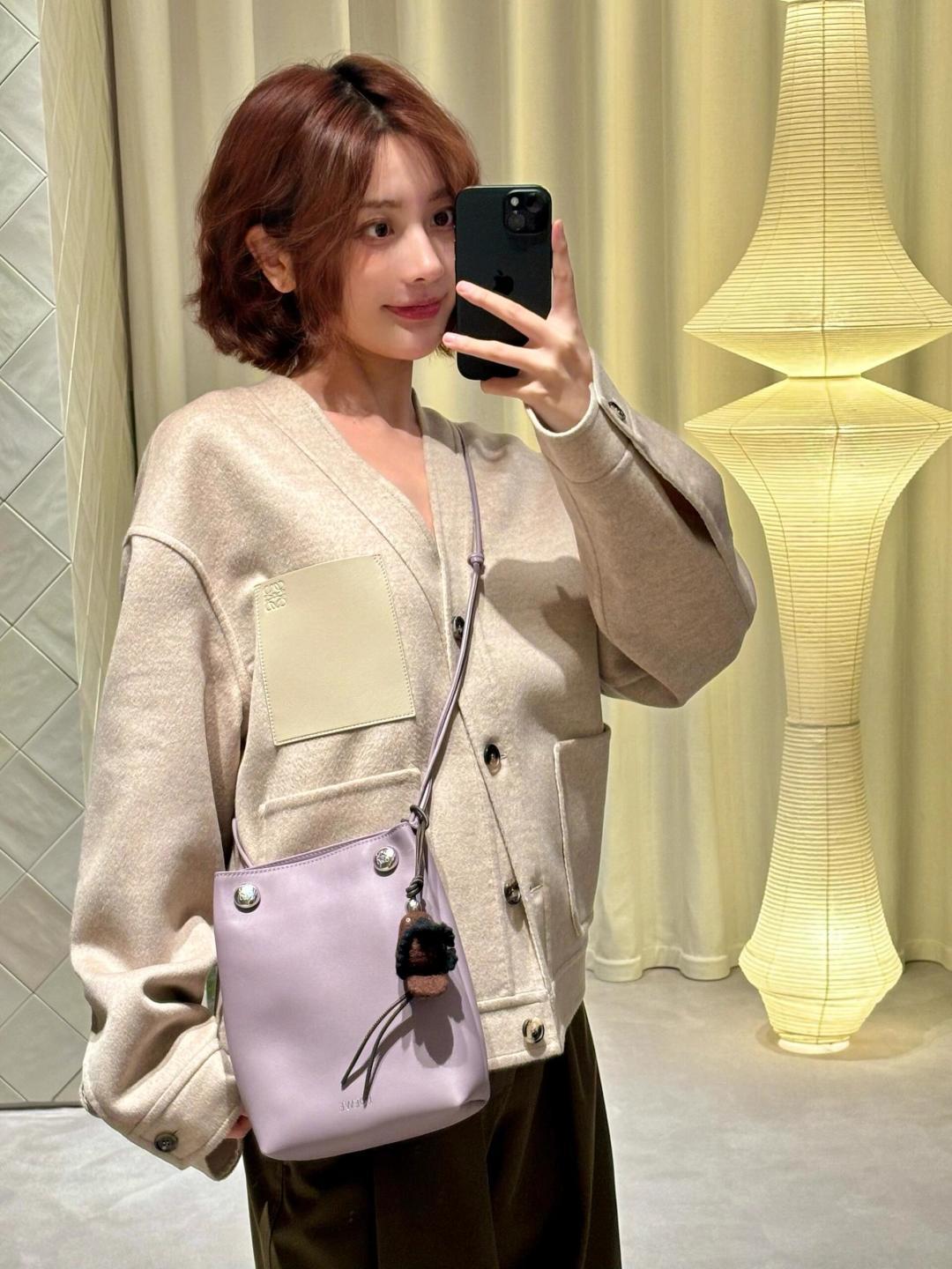 NO:659142,Who can say no to taro purple from L family? The ebble ouch series welcomes a new taro purple member, the new Pebble Hobo handbag, louis vuitton19860909谁能对L家的香芋紫说不呢 ebble ouch系列迎来全新香芋紫成员,新款Pebble Hobo手袋,louis vuitton,Bag