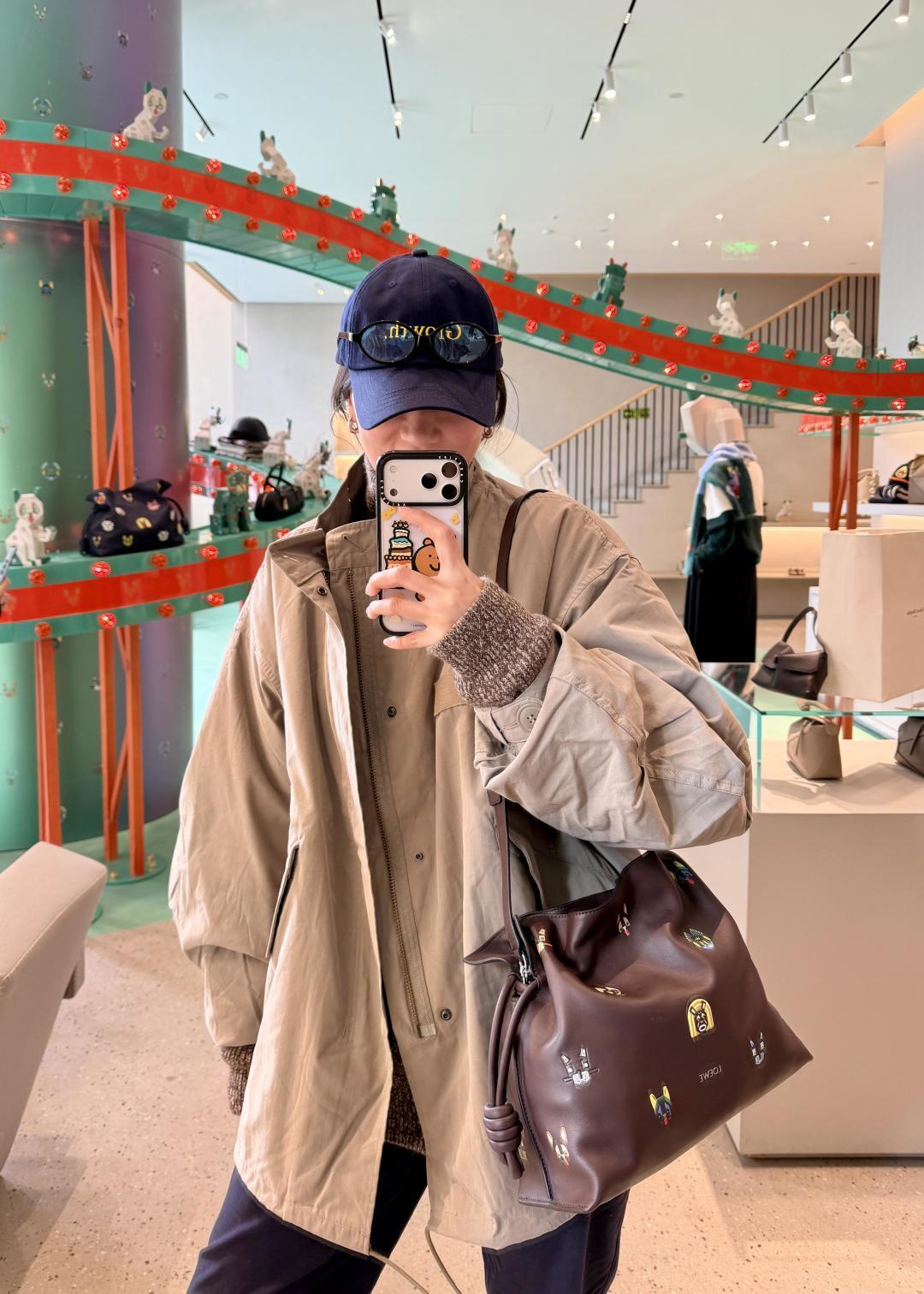 NO:710644,Winter Ootd | Co-branded model, super cute, concave shape for photos, very OK..., Flamenco lucky bag (medium size)19860909入冬Ootd| 联名款 超级可爱 拍照凹造型 非常OK…,Flamenco福袋（中号）,Bag