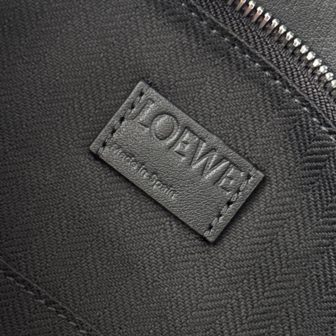 L⊚℮w℮🌟新款🆕小号经典牛皮革Fringe Puzzle手袋Puzzle 以别具一格的几何线条勾勒长方