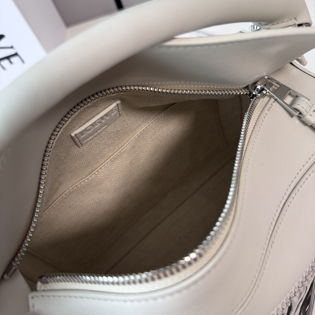 L⊚℮w℮🌟新款🆕小号经典牛皮革Fringe Puzzle手袋Puzzle 以别具一格的几何线条勾勒长方