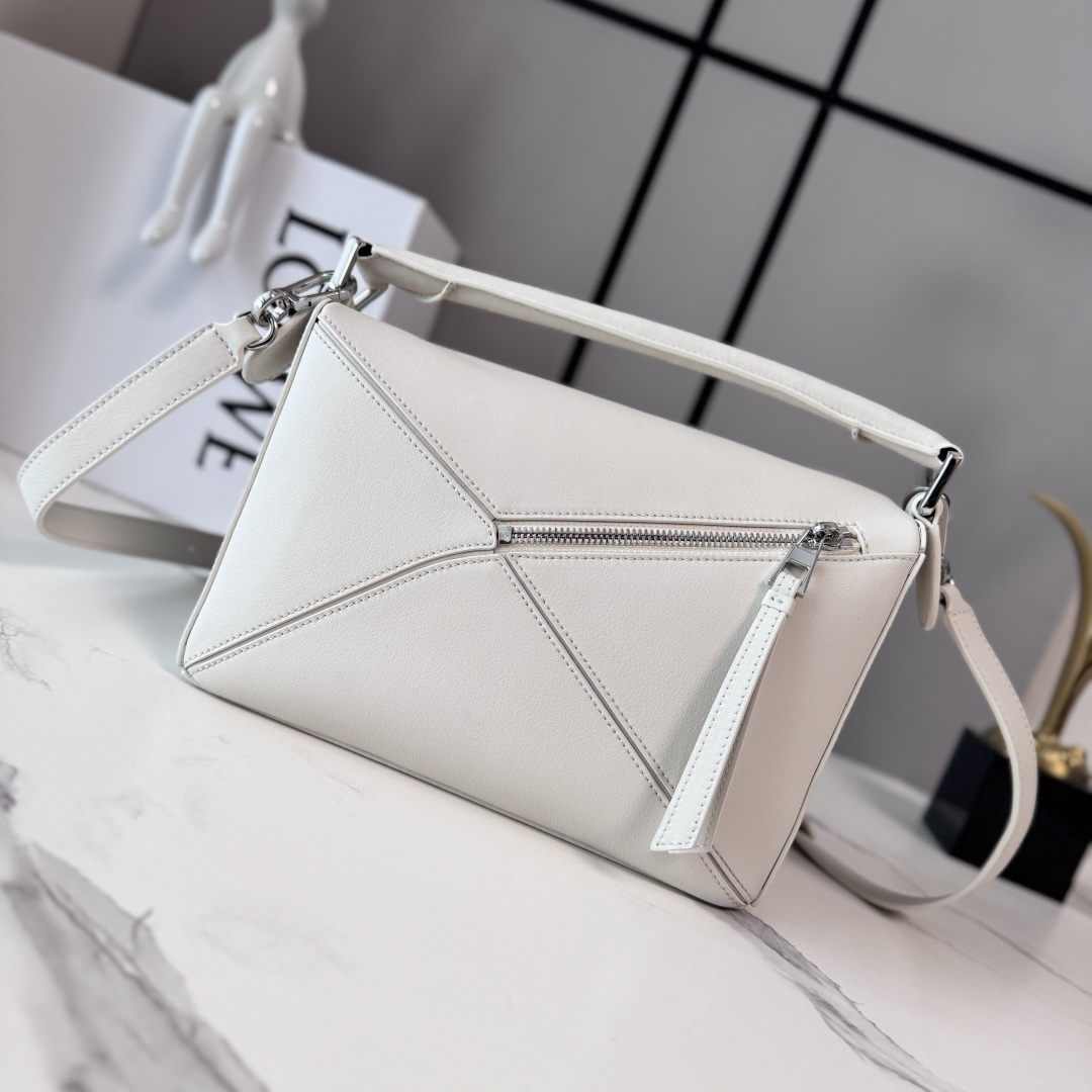 L⊚℮w℮🌟新款🆕小号经典牛皮革Fringe Puzzle手袋Puzzle 以别具一格的几何线条勾勒长方