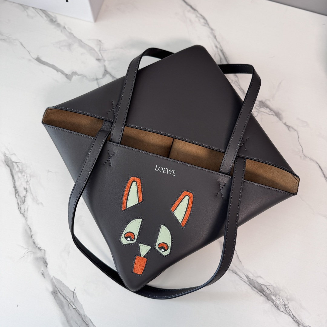 Loewe Style Grey Leather Tote Bag Bags Tote Bag detail image 7 from source 770704