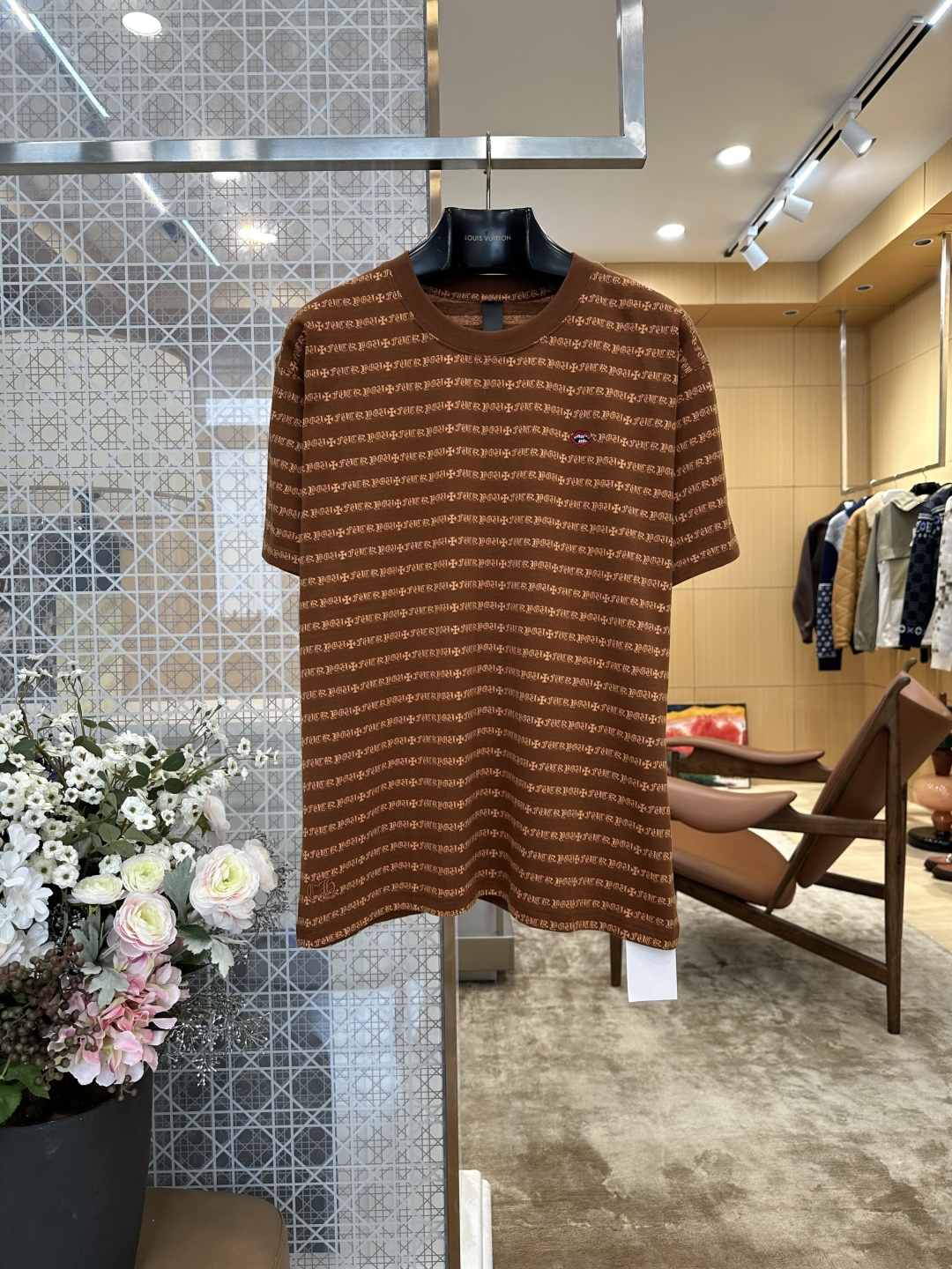 NO:892687,CH Chrome hearts lip embroidery all over printed dark pattern jacquard short-sleeved T-shirt ————8824088 Material: Cotton Loose fit Color brown jacquard Size S/M/L/XL, Chrome hearts-clothing, chrome hearts, T-shirt, tees, t-shirt,19860909CH克罗心嘴唇刺绣满印暗纹提花短袖T恤 ——————8824088 材质: 棉质 版型宽松 颜色棕色提花 尺码S/M/L/XL,克罗心-服装,chrome hearts,T-shirt,tees，t-shirt,,Women's clothing