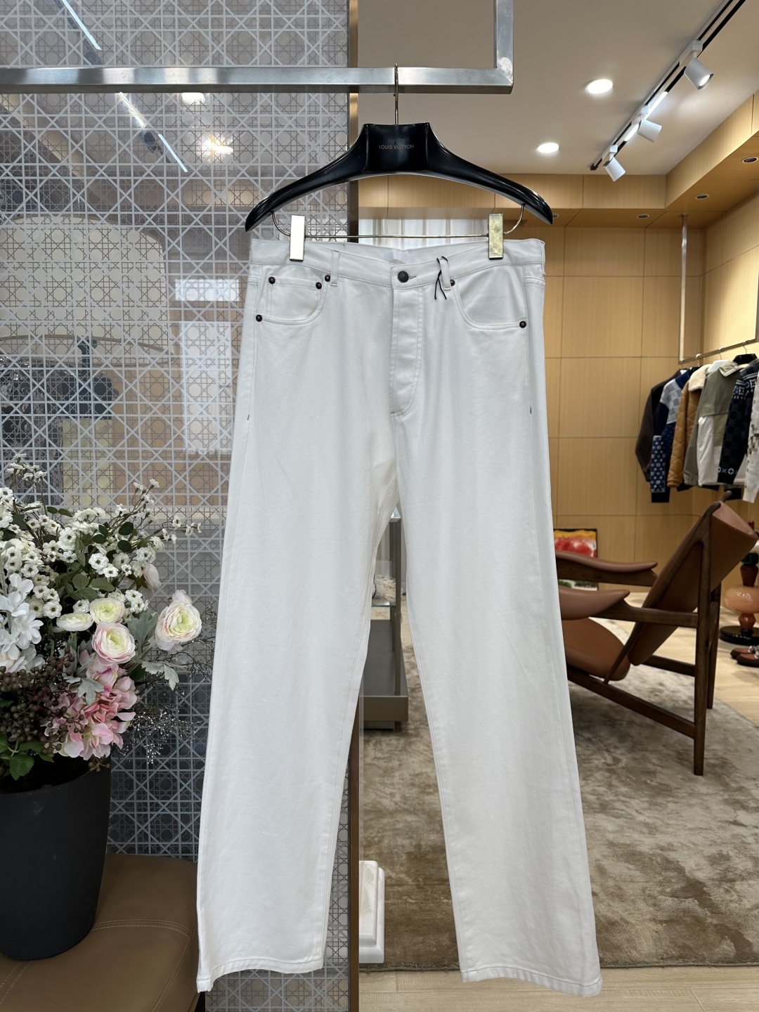 NO:892671,PRA leather label pocket cloth label twill straight wide leg trousers ————8841088 Material: cotton twill straight wide leg version pure white color size 30/31/32/33/34, Prada-clothing, prada, prada,19860909PRA皮标口袋布标斜纹直筒阔腿长裤 ——————8841088 材质: 棉斜纹 版型直筒阔腿 颜色纯白 尺码30/31/32/33/34,普拉达-服装,prada,prada,,Women's clothing