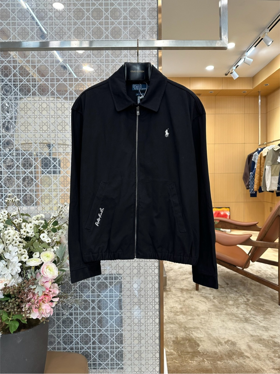 NO:892691,Ralph Lauren pony embroidered lapel work jacket ————8849088 Material: cotton Loose fit Color pure black Size S/M/L/XL, men's, loro piana, jackets & coats, jackets & coats,19860909Ralph Lauren拉夫劳伦小马刺绣翻领工装夹克外套 ——————8849088 材质: 棉 版型宽松 颜色纯黑 尺码S/M/L/XL,男装,loro piana,jackets & coats,jackets & coats,,Women's clothing