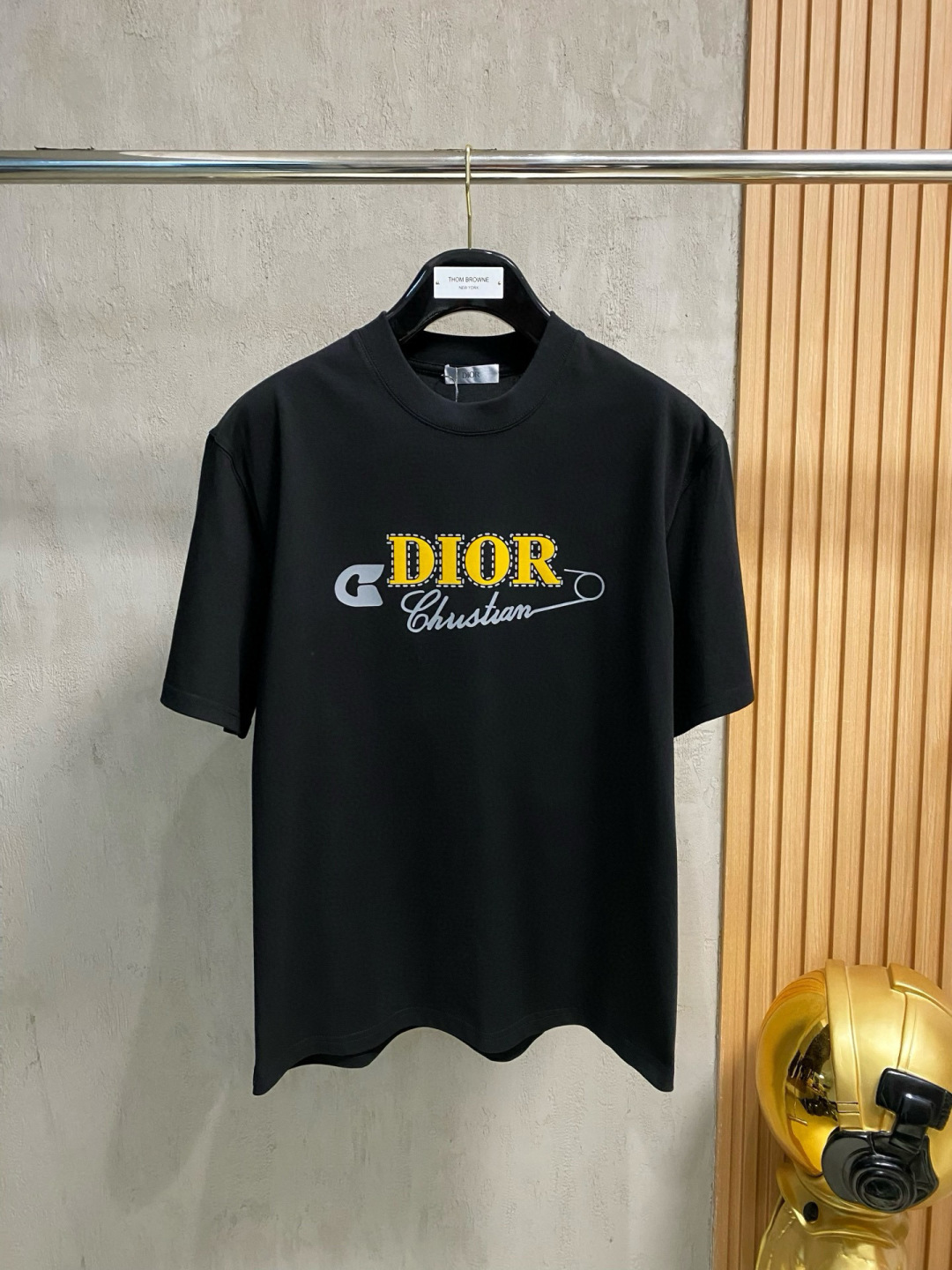 NO:428661,Dior/Dior 2025 new spring and summer products are available, complete three standards, pure cotton round neck short-sleeved T-shirt, no need to introduce too much good products, look at the details, counter number M-XXXL 175/Suggestions L,,dior,dior,T-shirt,tees,t-shirt,alexander wang19860909Dior/迪奥 2025年春夏新品上新 三标齐全 纯棉圆领短袖T恤 好货不用过多介绍 看细节 专柜码数M-XXXL 175/建议L,,dior,dior,T-shirt,tees，t-shirt,alexander wang,Men's clothing