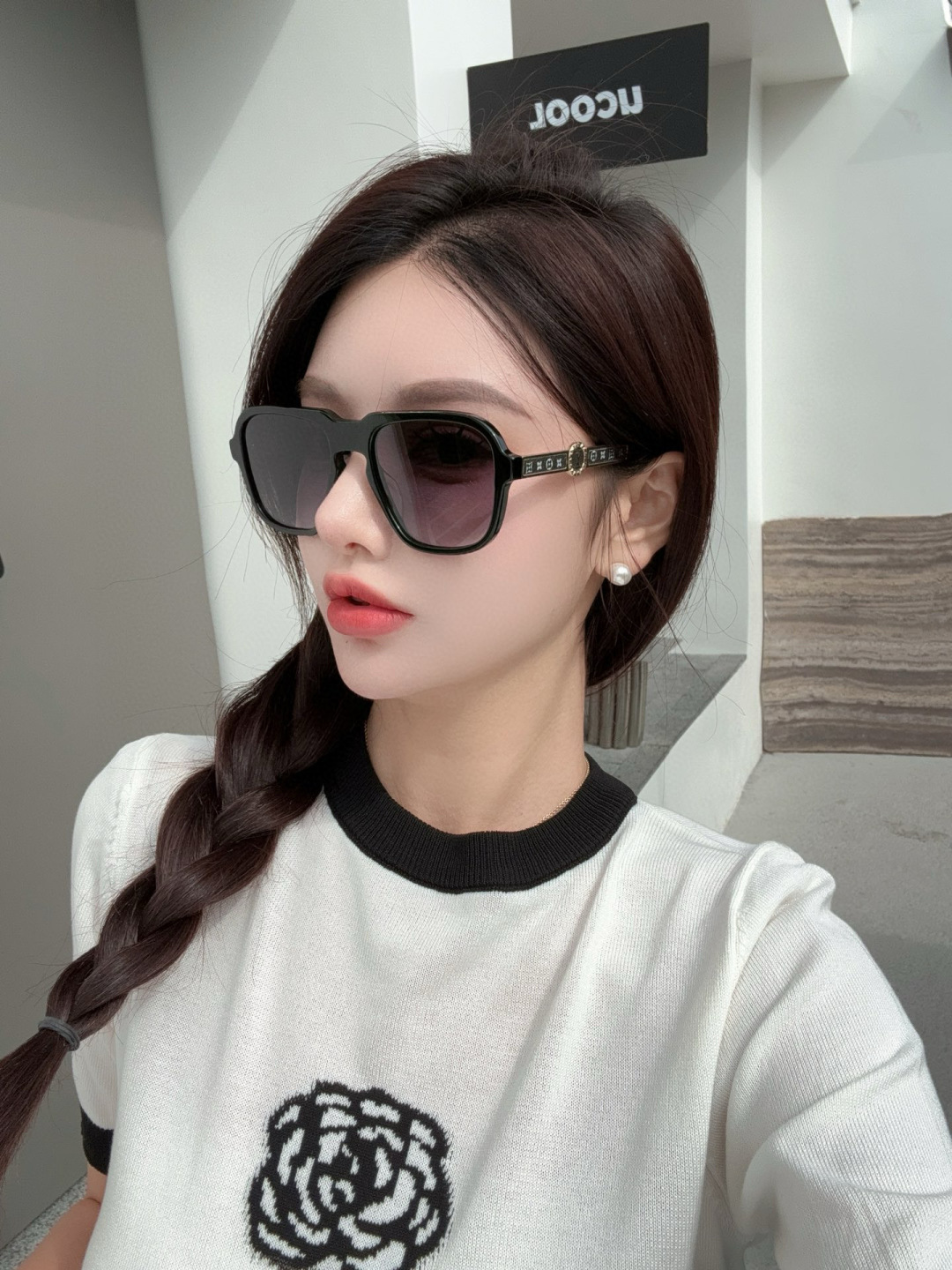 Louis Vuitton Z0519 Sunglasses - Stylish & Protective Eyewear 2 cmp i1745387355319 1090 0 7