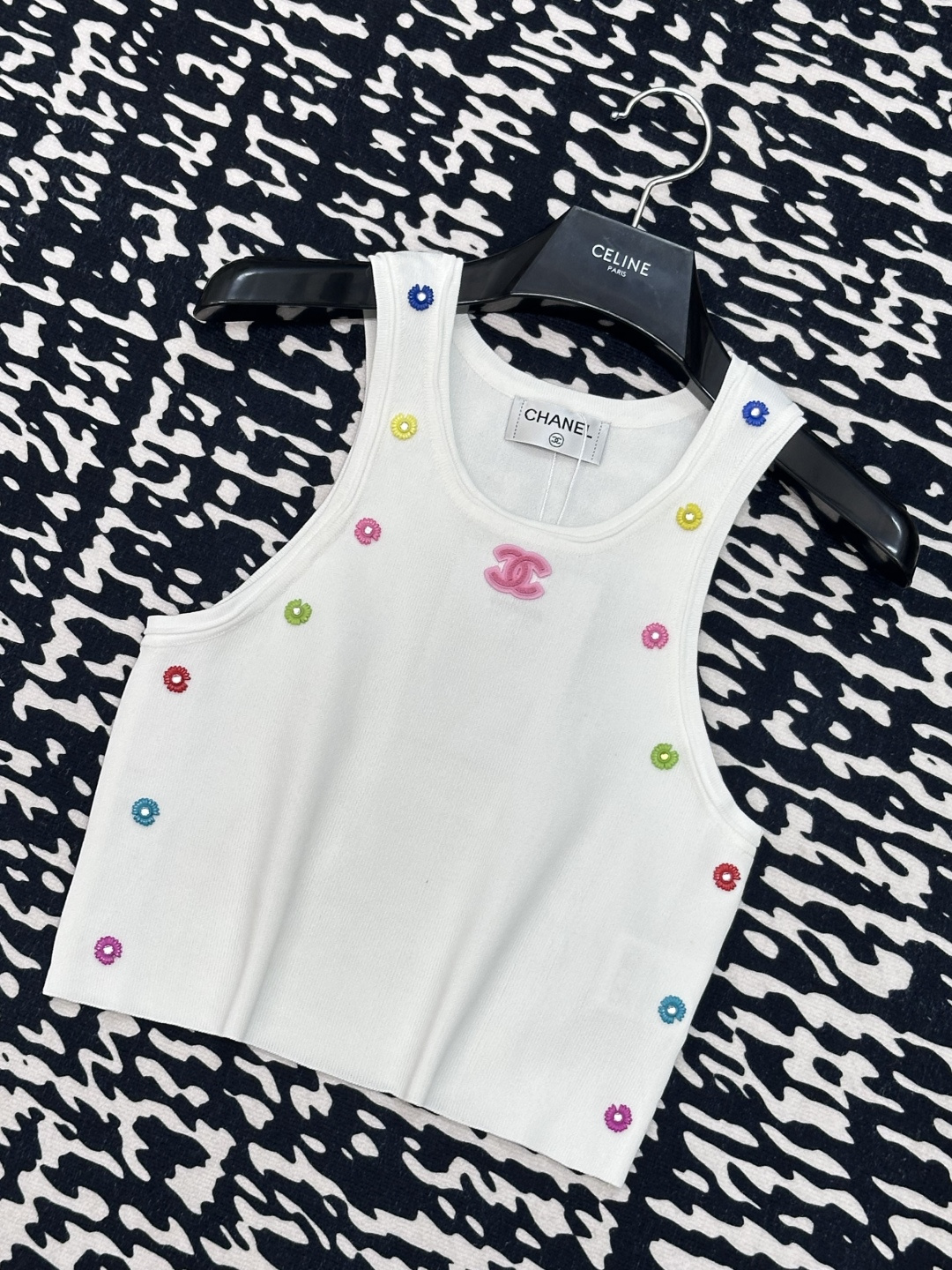 NO:331868,New vest fabric breathable, logo design embellishment!  High-end atmosphere on the upper body. Number of codes//,alexander wang19860909新款 背心面料透气 logo设计修饰点缀！上身高级氛围感 码数//,,alexander wang,Women's clothing